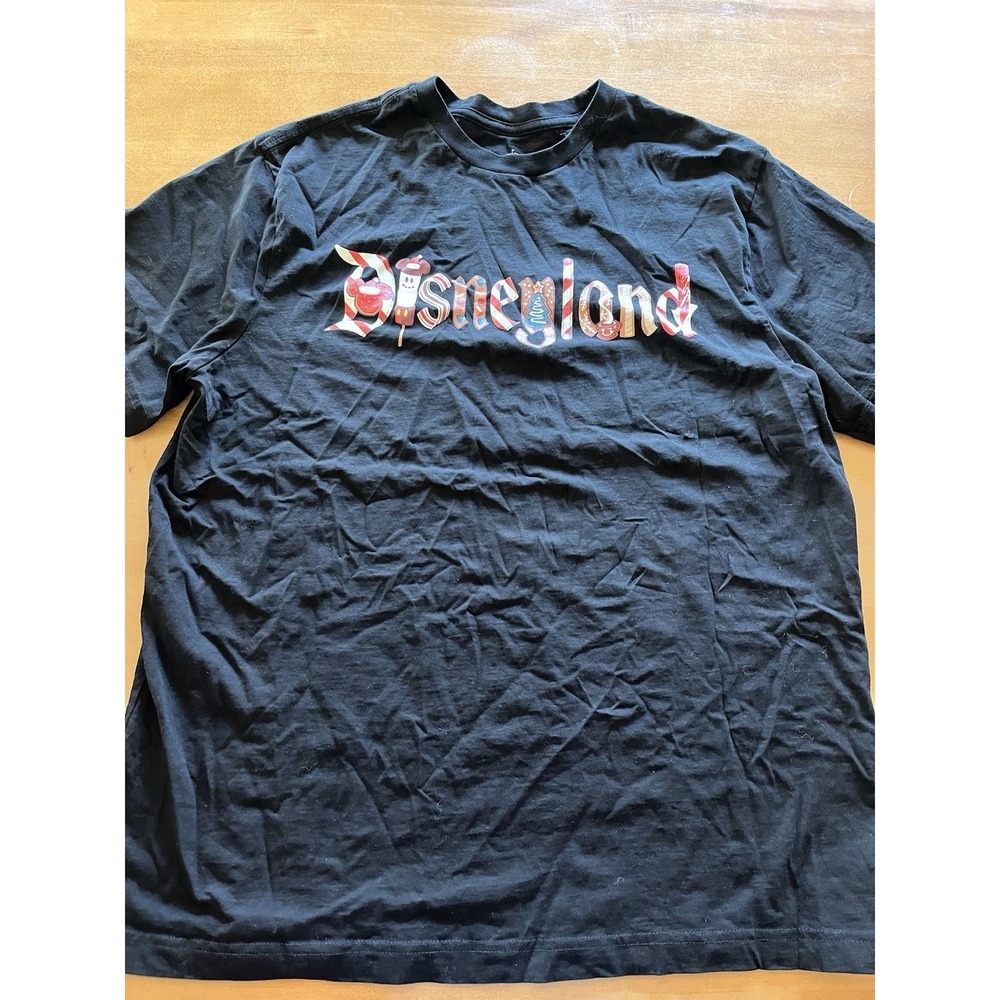 Disneyland Resort Gingerbread Holiday Mickey Mouse Cocoa Christmas T-shirt Sz L
